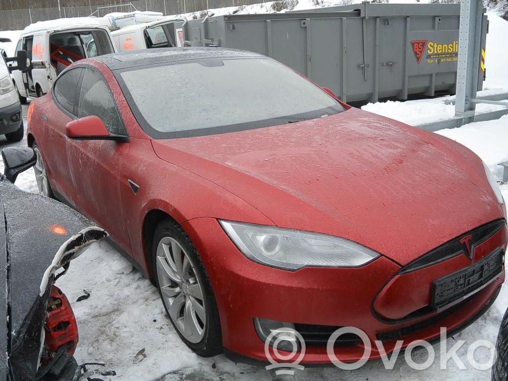 Model S Tesla Model S  104157000B