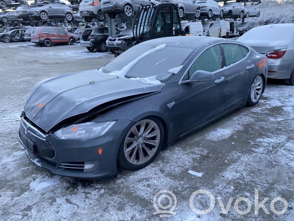 Model S Tesla Model S  600799800C