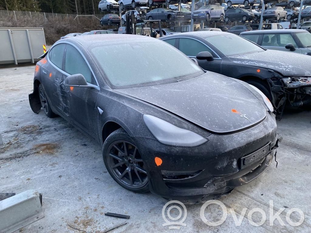 Model 3 Tesla Model 3  110354700A
