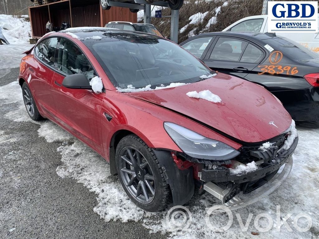 Model 3 Tesla Model 3  114374601D