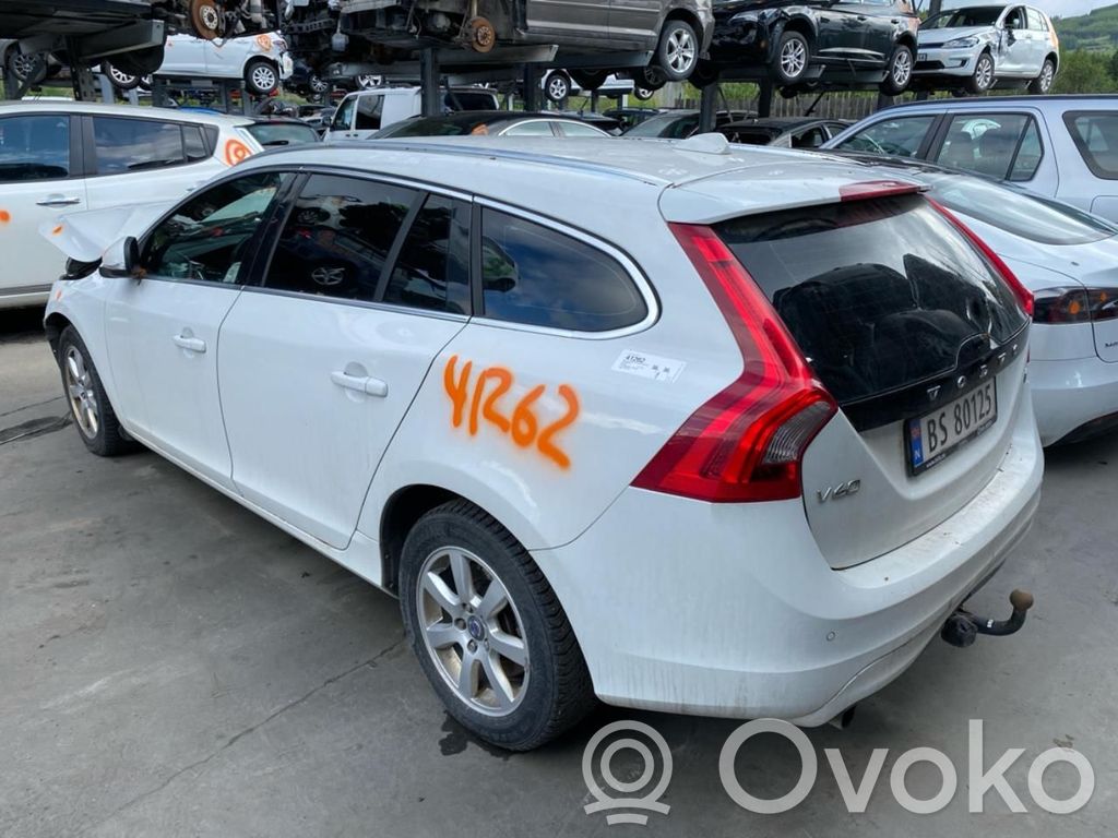 V60 V60, V60 Cross Country  36001632
