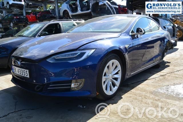 Model S Tesla Model S  1100308