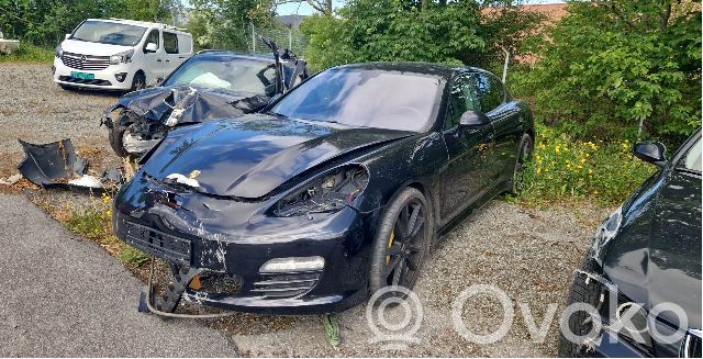 Panamera (970) Panamera  7PP953568BL