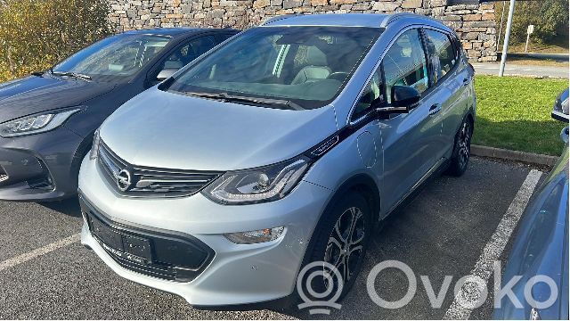 Ampera- E Ampera  13597530