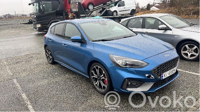 Focus Focus  2398027