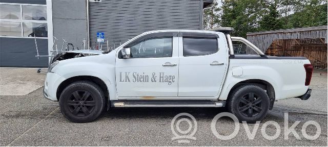 D-Max D-Max  8982290711