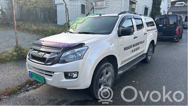 D-Max D-Max  8979487620