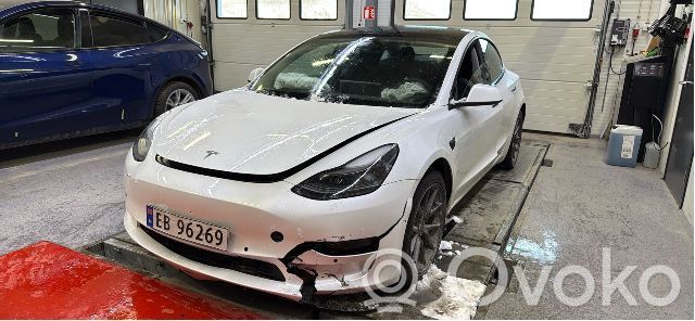 Model 3 Tesla Model 3  114374600F
