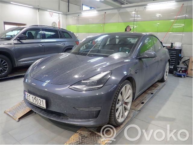 Model 3 Tesla Model 3  149021400C