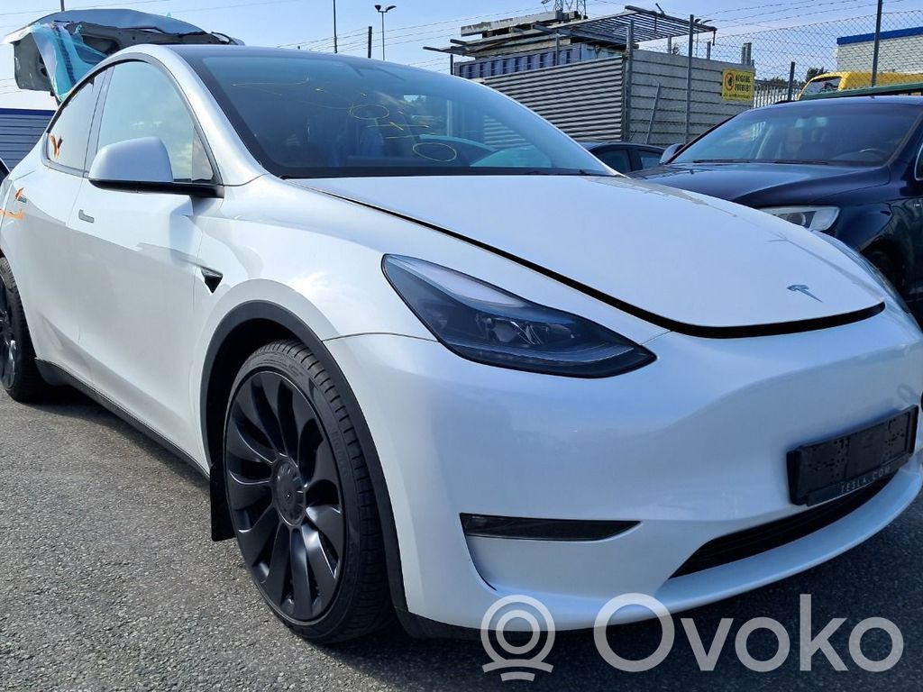 Model Y Tesla Model Y  128832600A