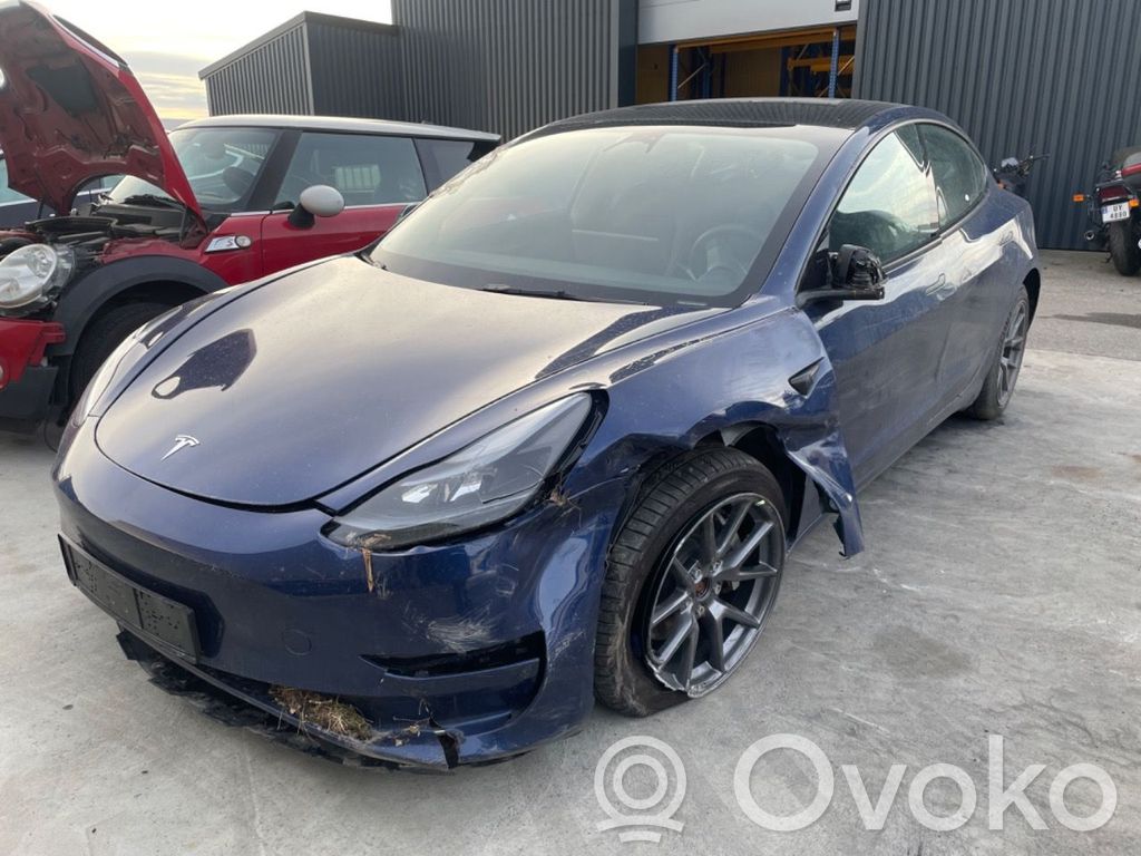 Model 3 Tesla Model 3  174148513A