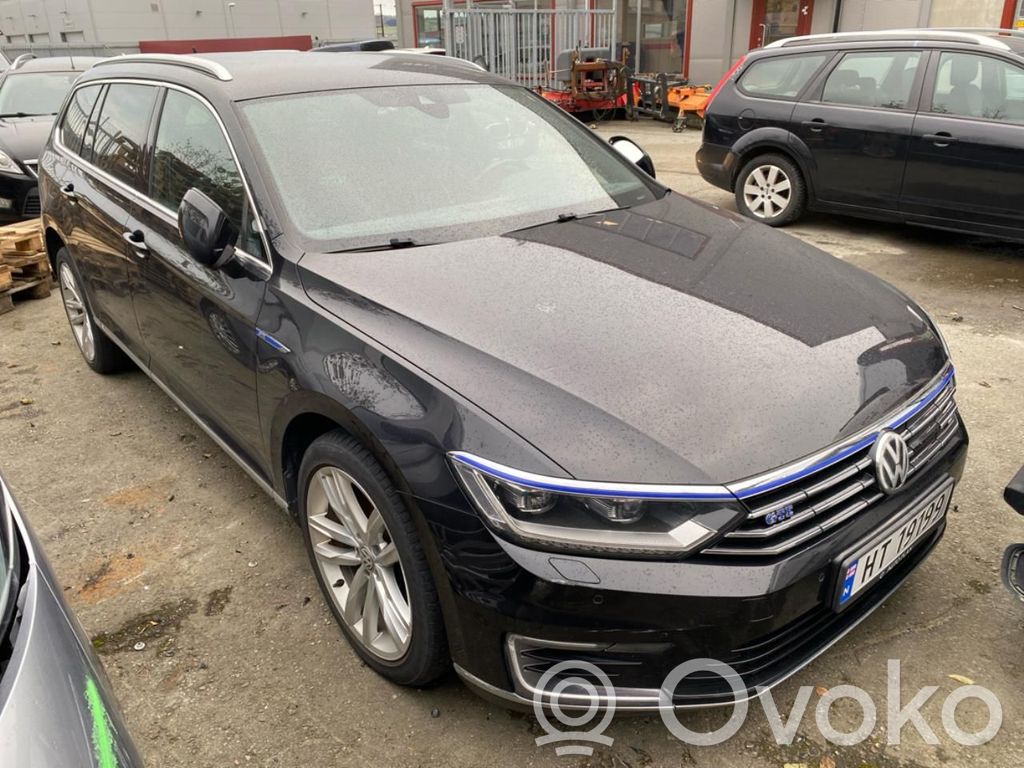 PASSAT B8 Passat  04E100034N