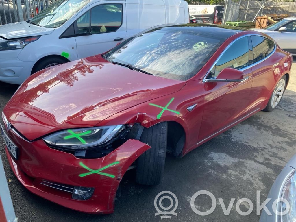 Model S Tesla Model S  0020102205