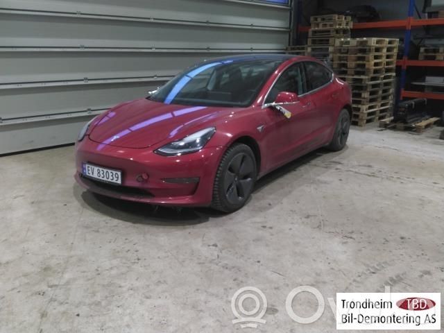 Model 3 Tesla Model 3  109329500A