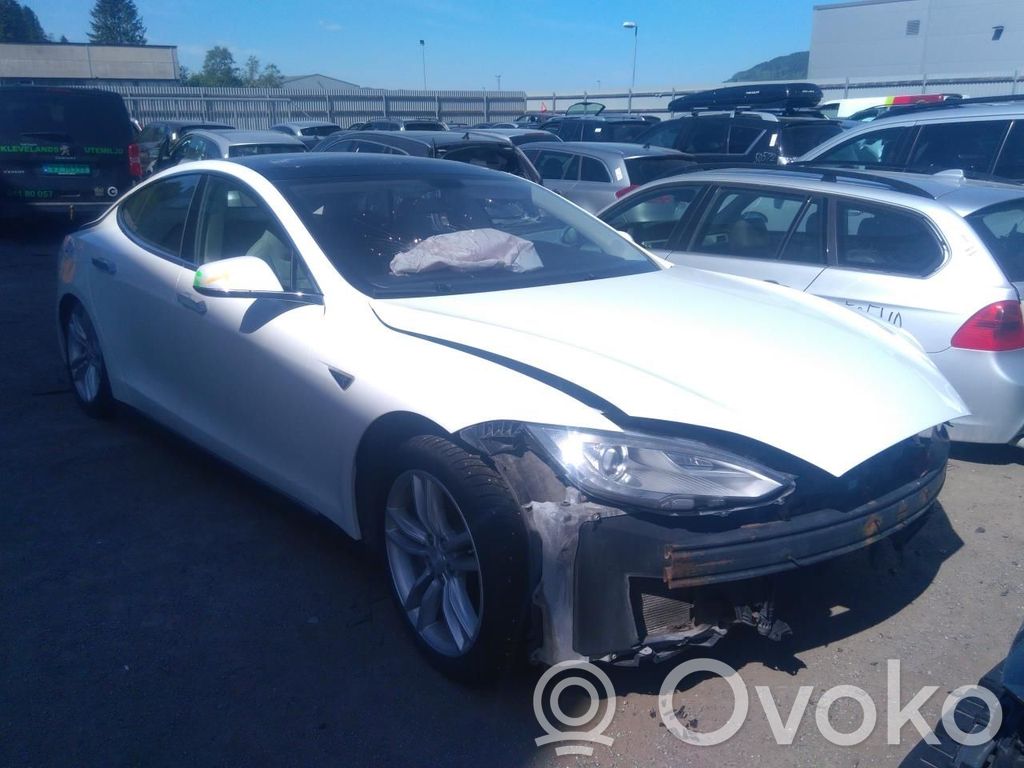Model S Tesla Model S  106965100D