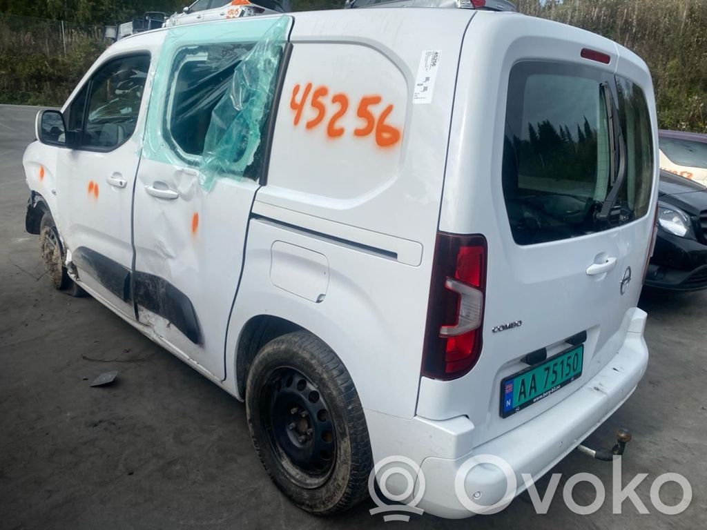 Combo E Combo  39085924
