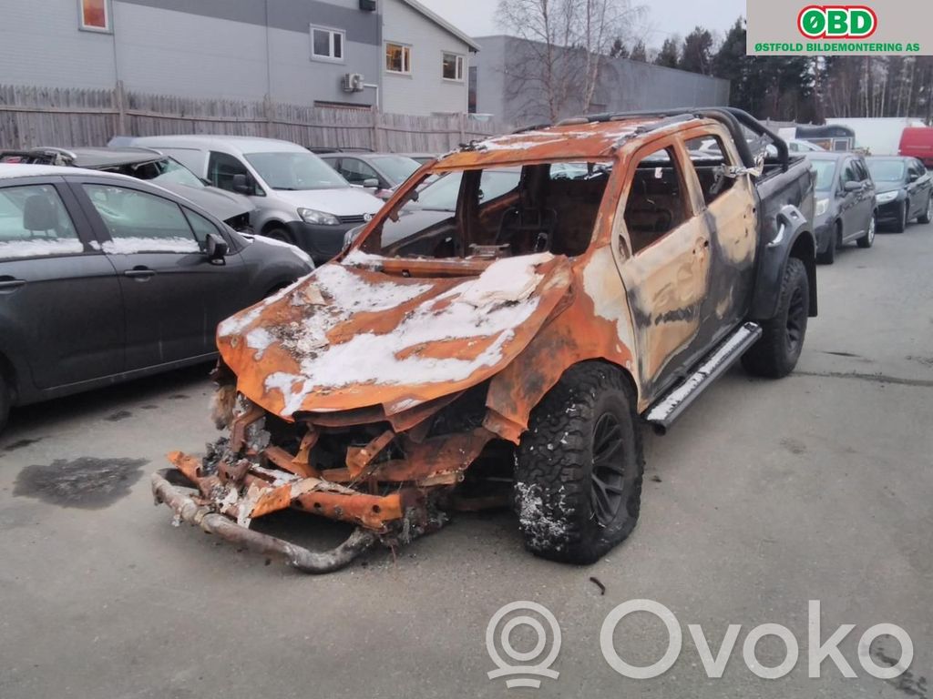 D-Max D-Max  5867629101