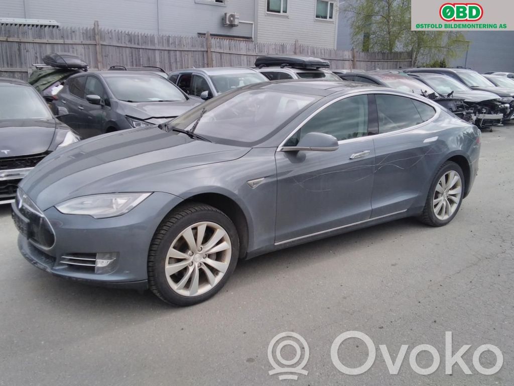 Model S Tesla Model S  1135722S0A