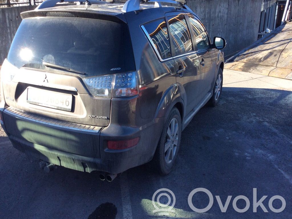 Outlander Outlander  8331A005