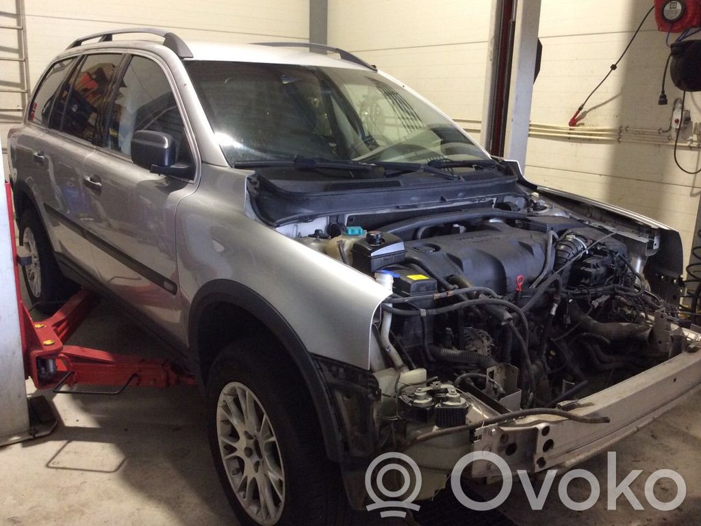 XC90 XC90  8602666