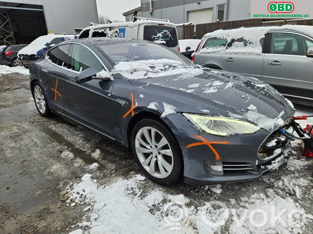 Model S Tesla Model S  600697200A