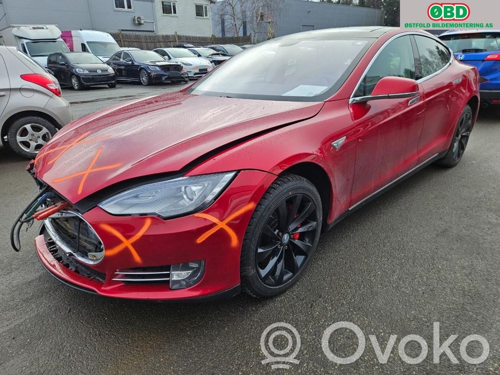 Model S Tesla Model S  600641700F
