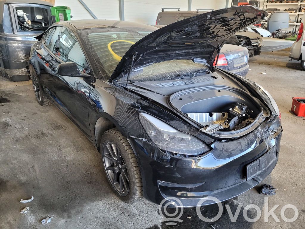 Model 3 Tesla Model 3  156745500C
