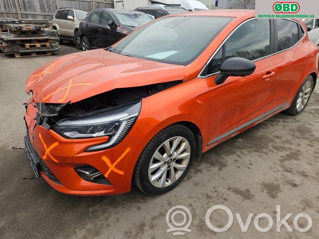 Clio V Clio  821017920R
