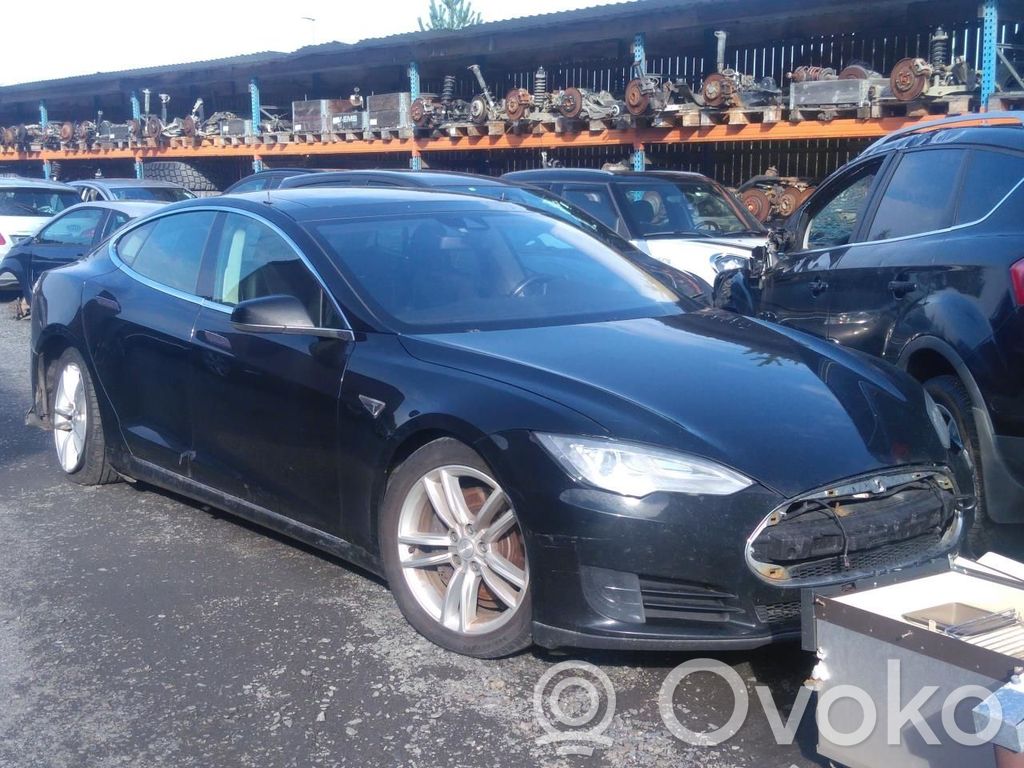 Model S Tesla Model S