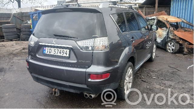 Outlander Outlander  1860B378