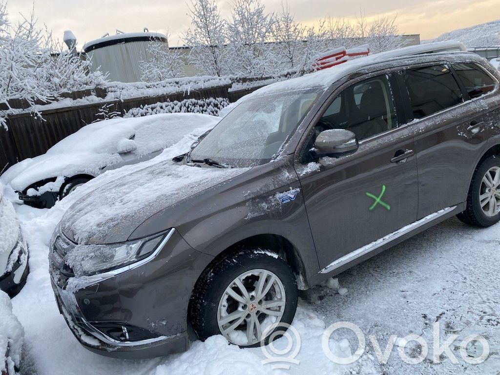 Outlander Outlander  8331A179
