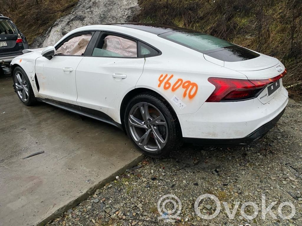 E-tron GT E-tron GT  4M0959795N