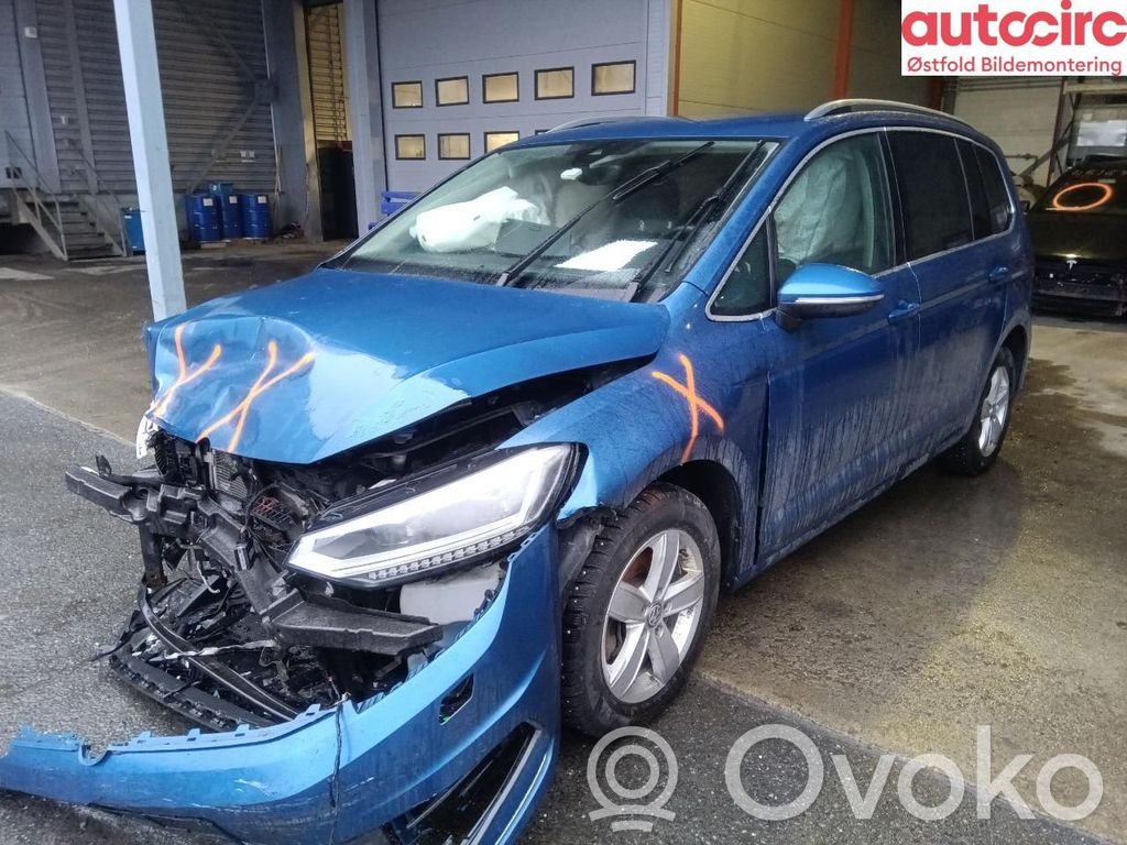 Touran III Touran  5QA413031AB