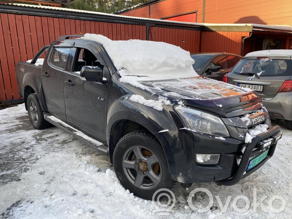 D-Max D-Max  8981836550