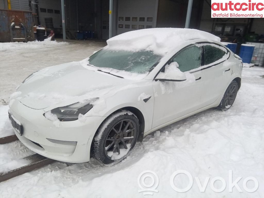 Model 3 Tesla Model 3  1457725C1B