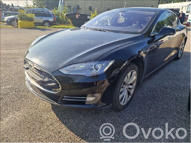 Model S Tesla Model S  600761400D