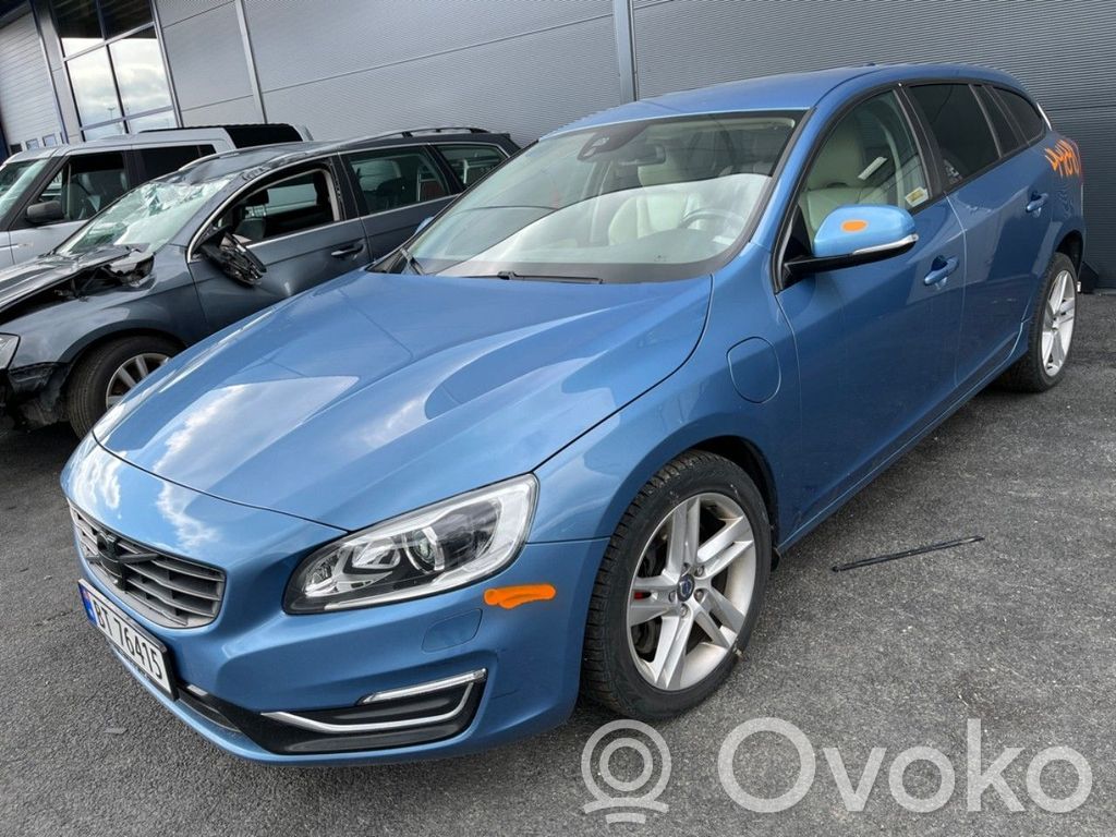 V60 V60, V60 Cross Country  36002939