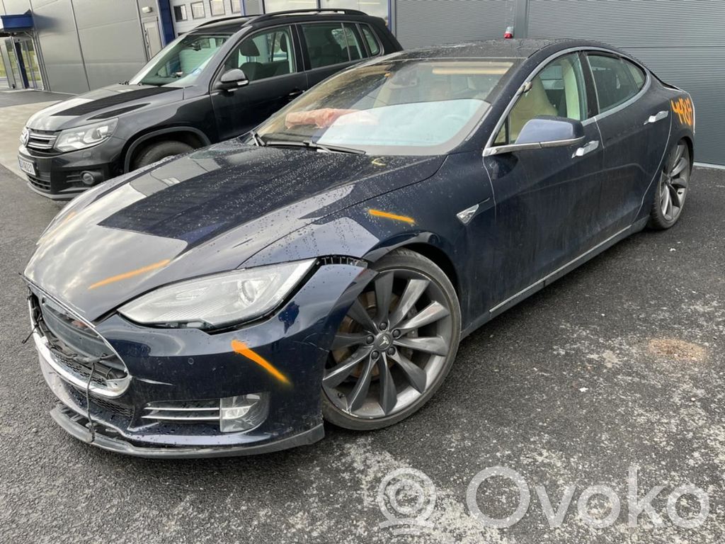 Model S Tesla Model S