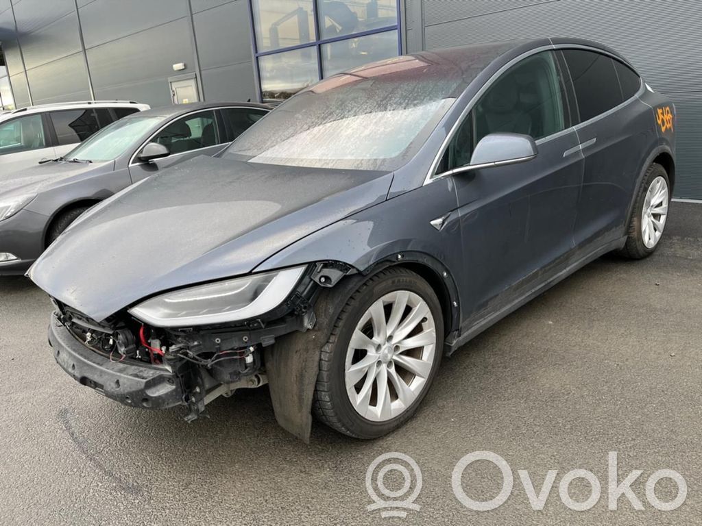 Model X Tesla Model X  109741400A