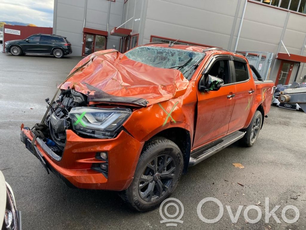 D-Max D-Max  8983852180