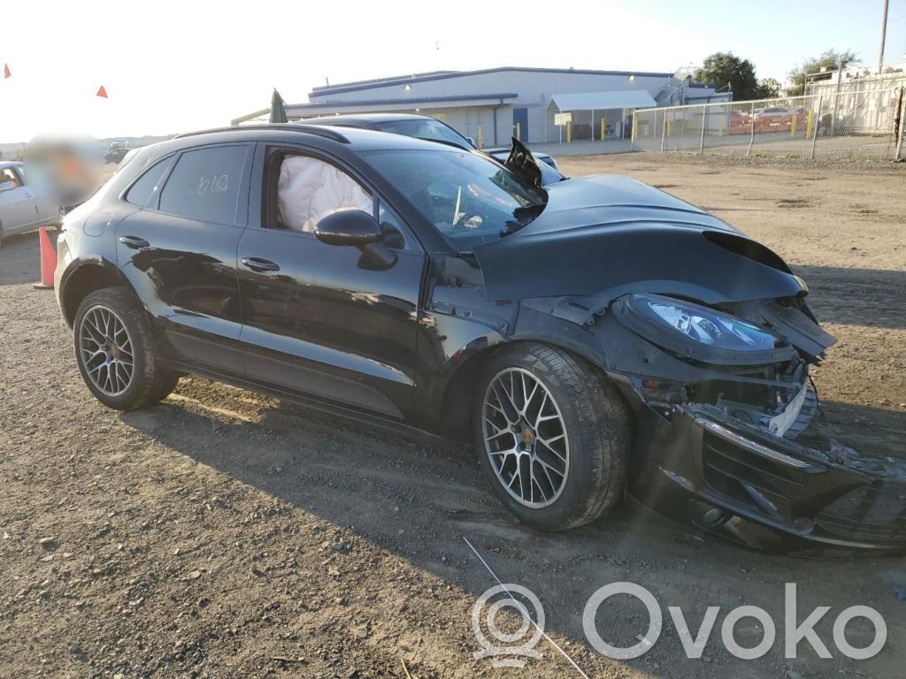 Macan (95B) Macan  7PP035828