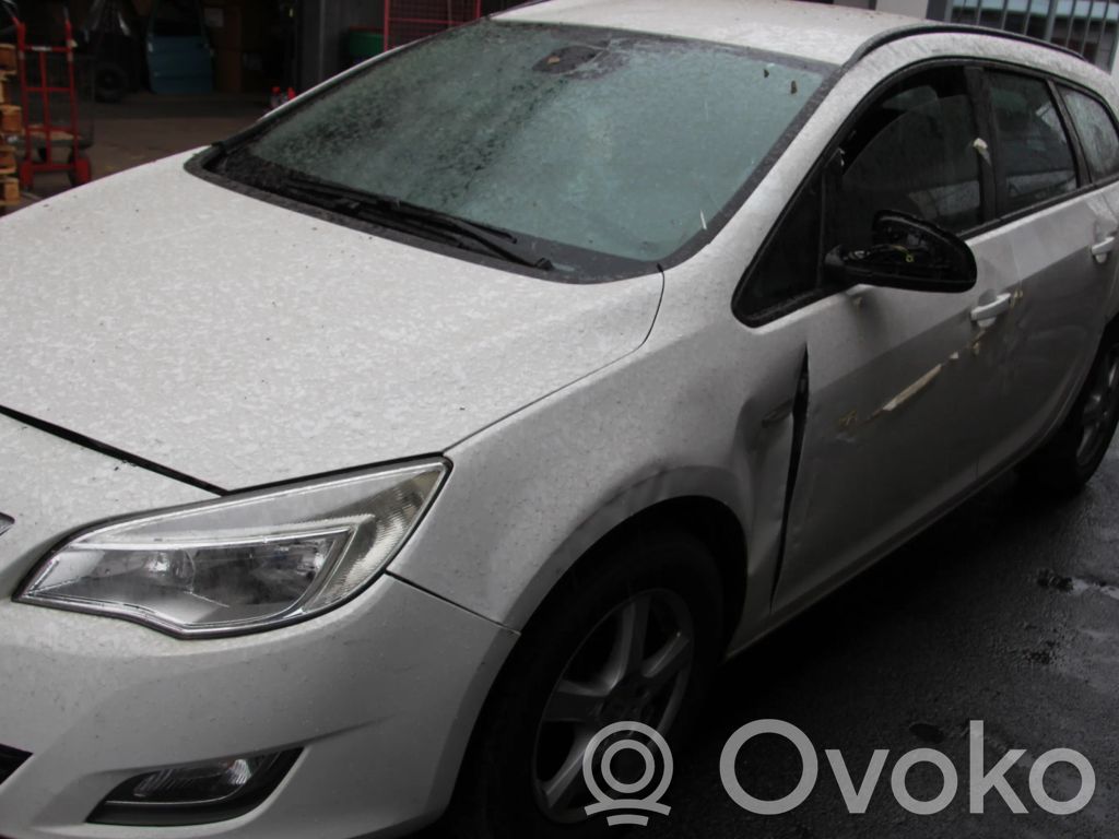 Astra J Astra  13313192