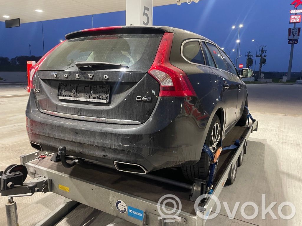 V60 V60, V60 Cross Country  D5244T20