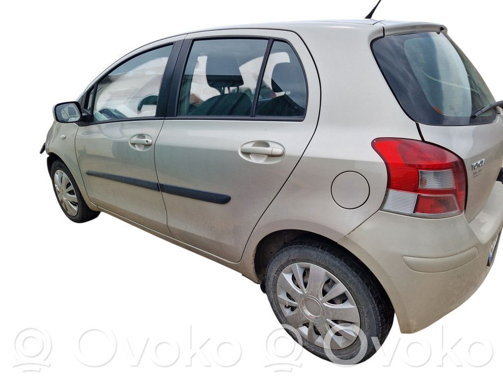 Yaris Yaris  898310D010