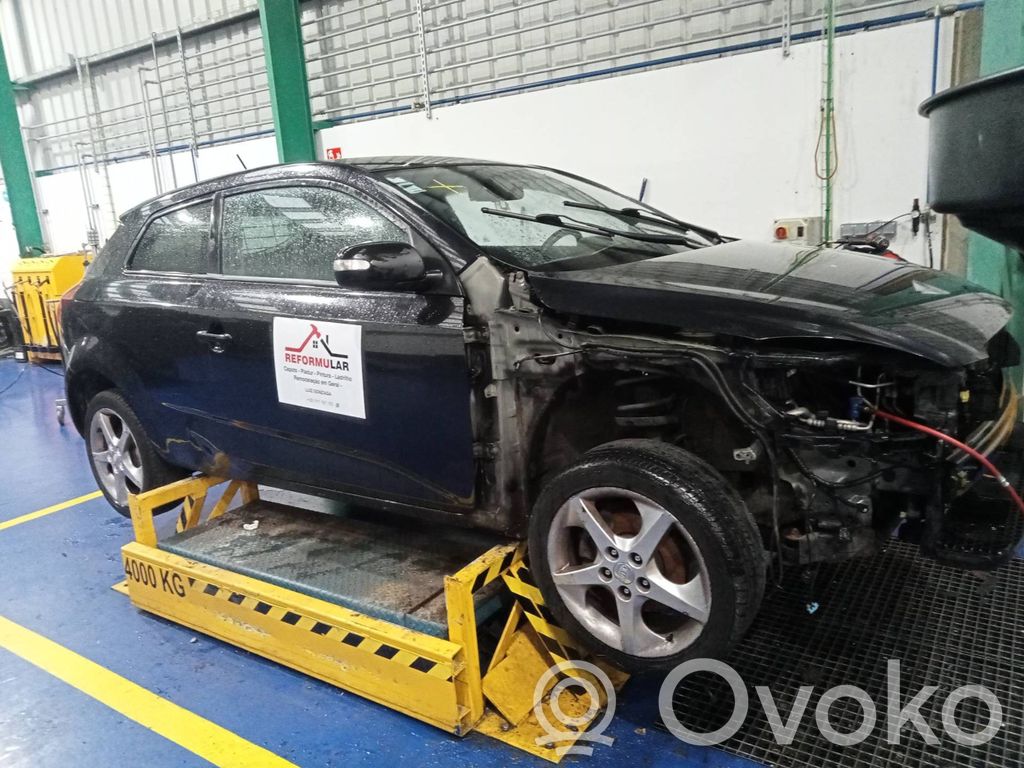 Pro Cee'd I Ceed, Ceed SW, Pro Ceed  324074610