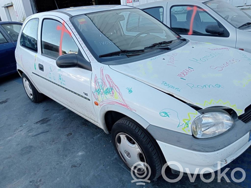 Corsa E Corsa  0123100002