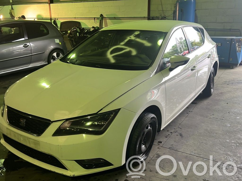 Leon (5F) Leon  5F0807421AGRU
