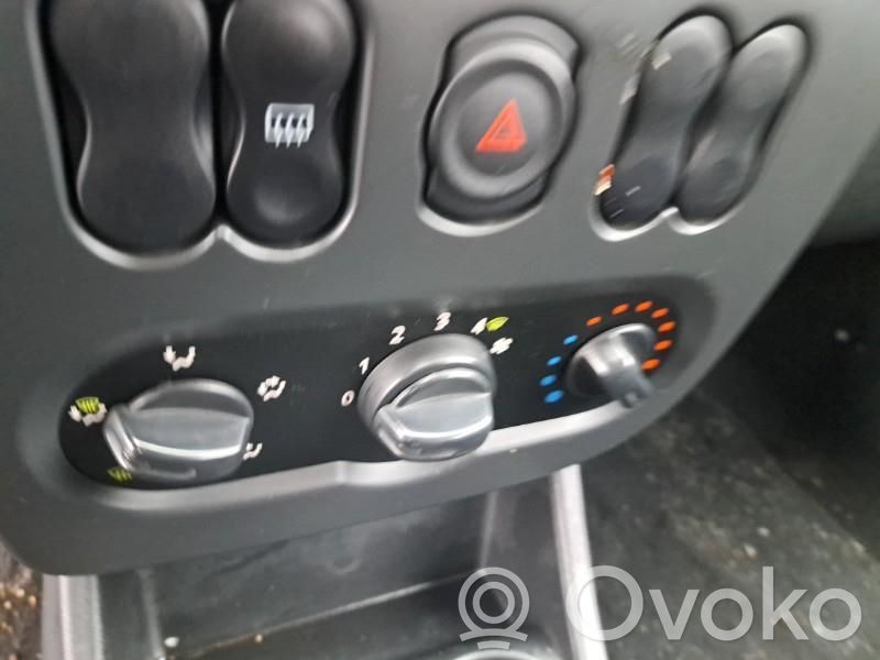 Sandero Sandero, Sandero Stepway  6001552227