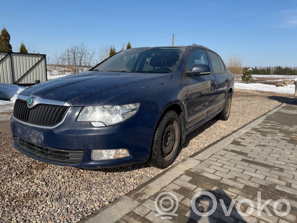 Superb B6 (3T) Superb  3T0941431B
