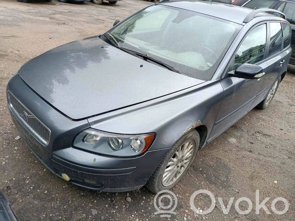 V50 V50  8665745